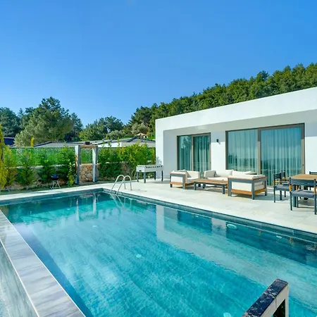 Venus 8 - Planet Luxury