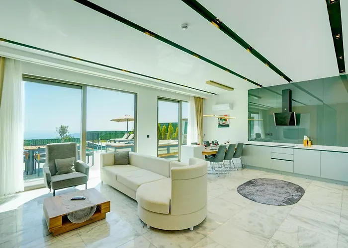 Venus 8 - Planet Luxury *